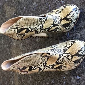 BCBG maxazria python leather booties